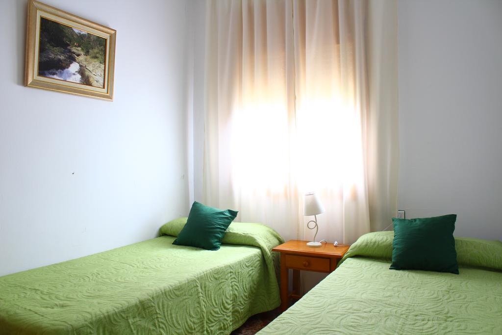 Residencial Los Robles Arroyo Frio Bilik gambar