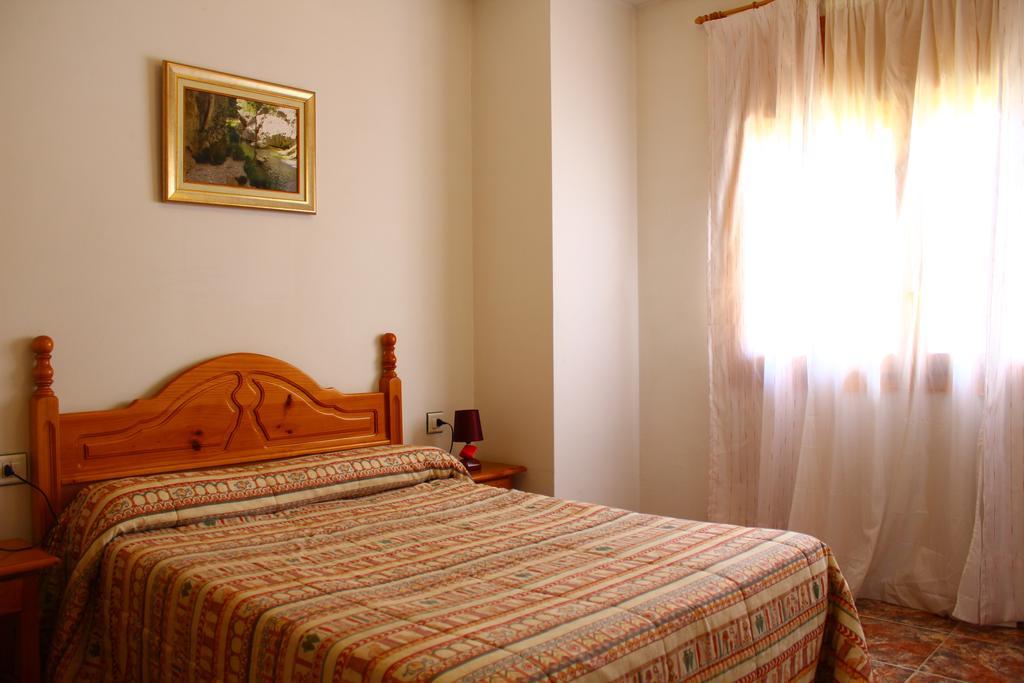 Residencial Los Robles Arroyo Frio Bilik gambar